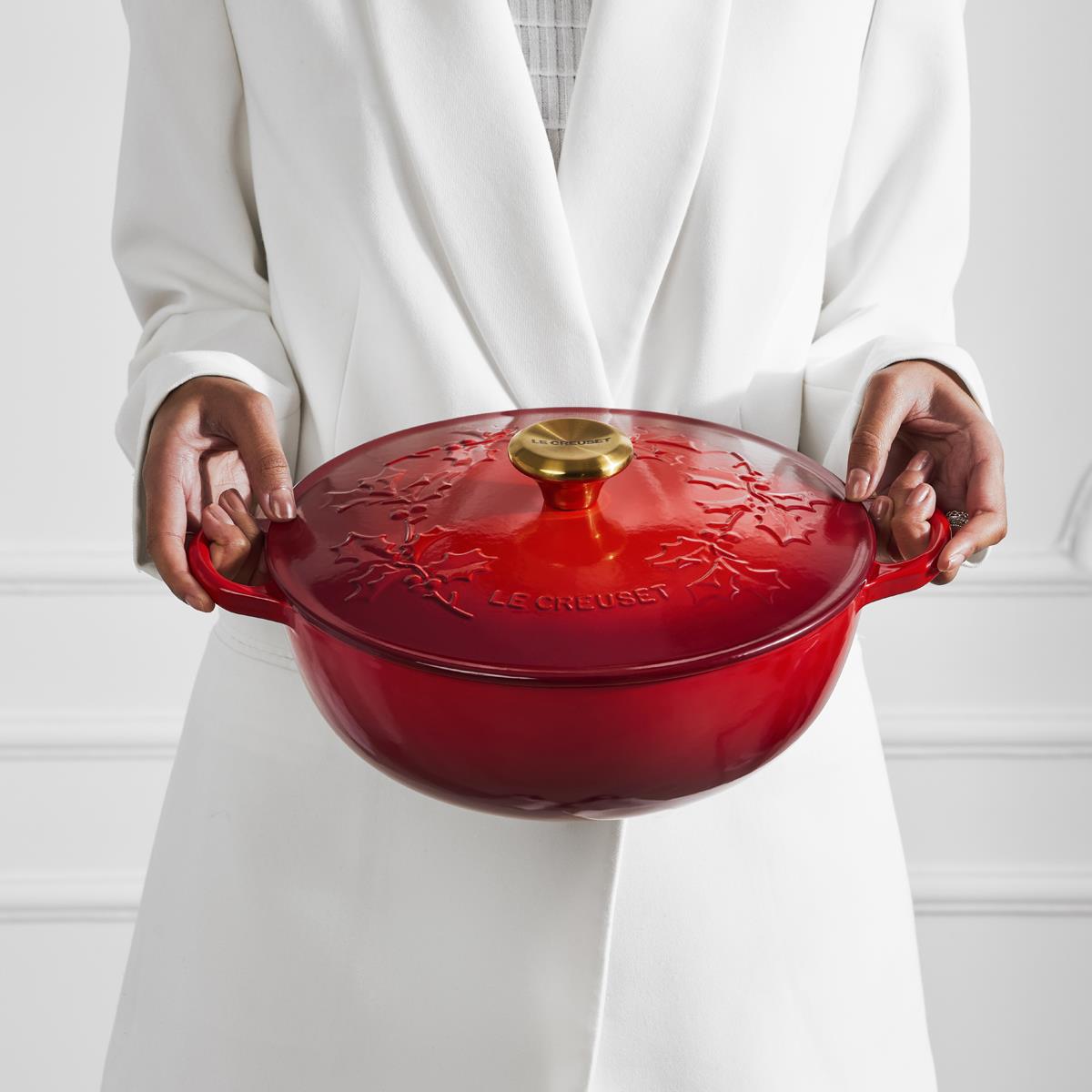 Le Creuset Classic Cast Iron Holly Soup Pot 26cm