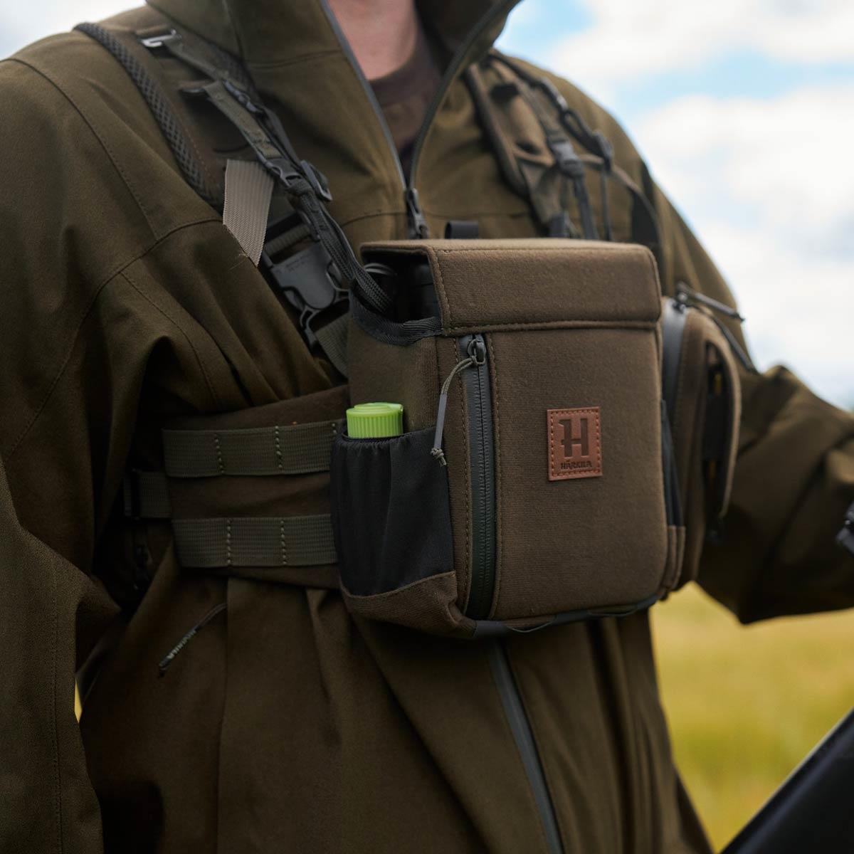 Dark Willow Green Harkila Bino Harness Lifestyle