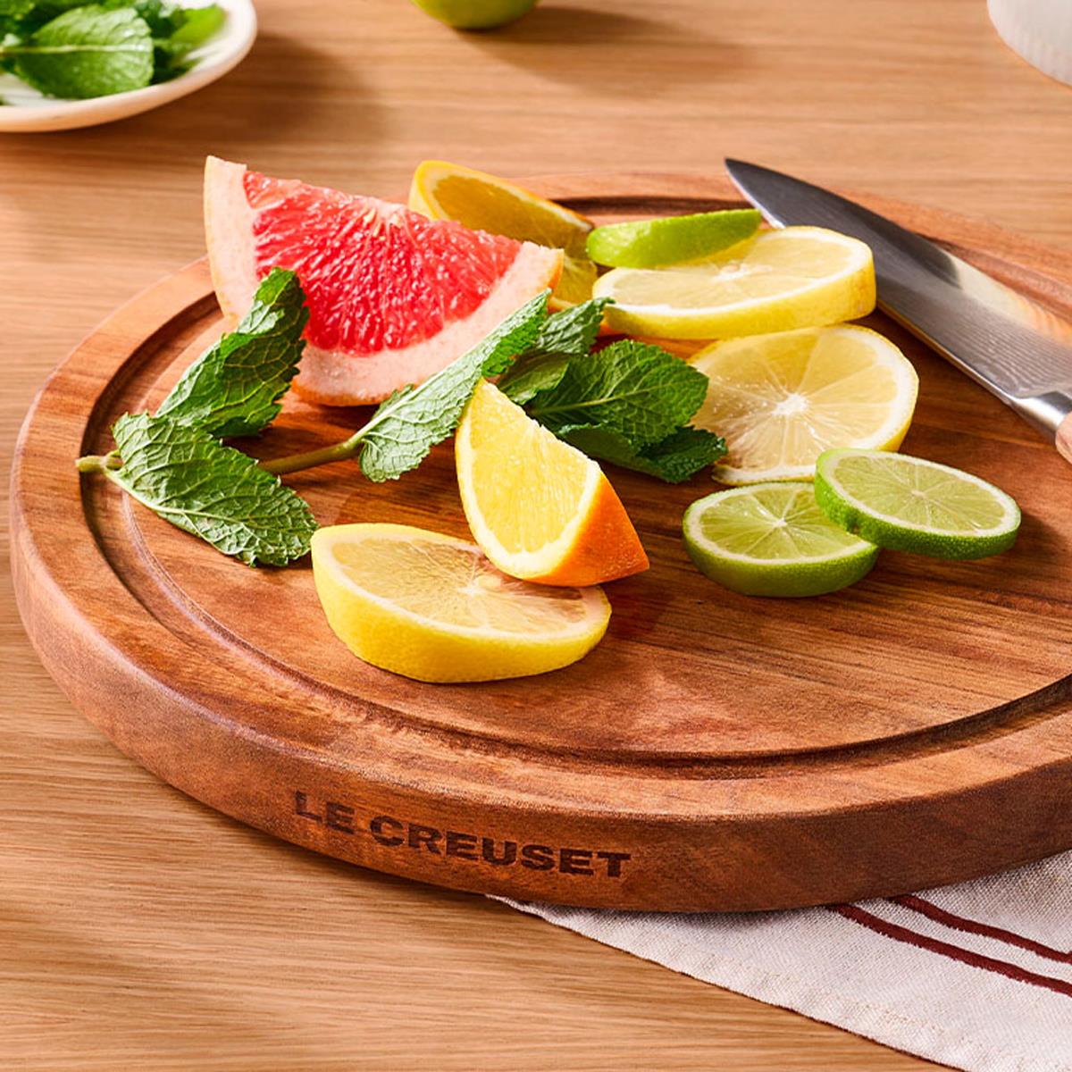 Le Creuset Woodenware 30cm Acacia Wood Round Serving Board