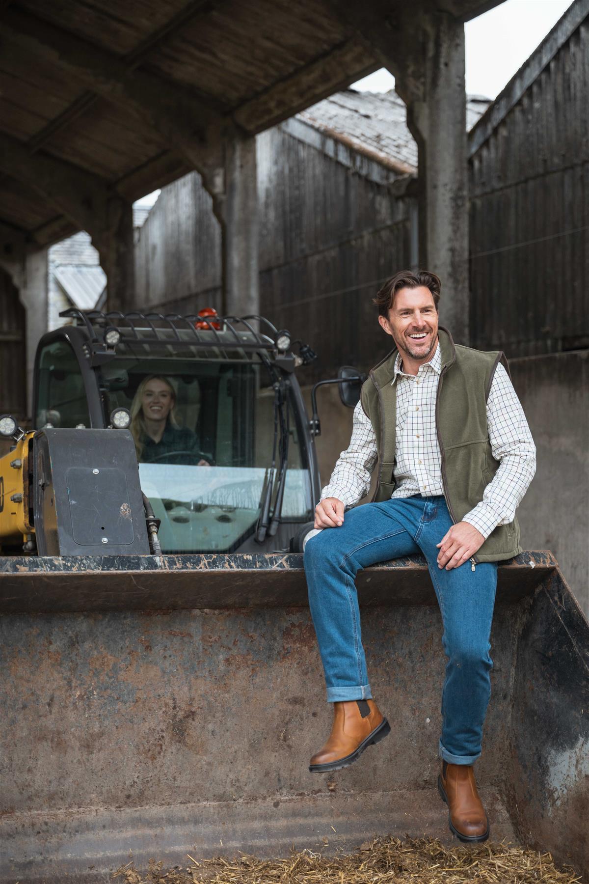 Lovat Hoggs Of Fife Mens Stenton Fleece Gilet lifestyle