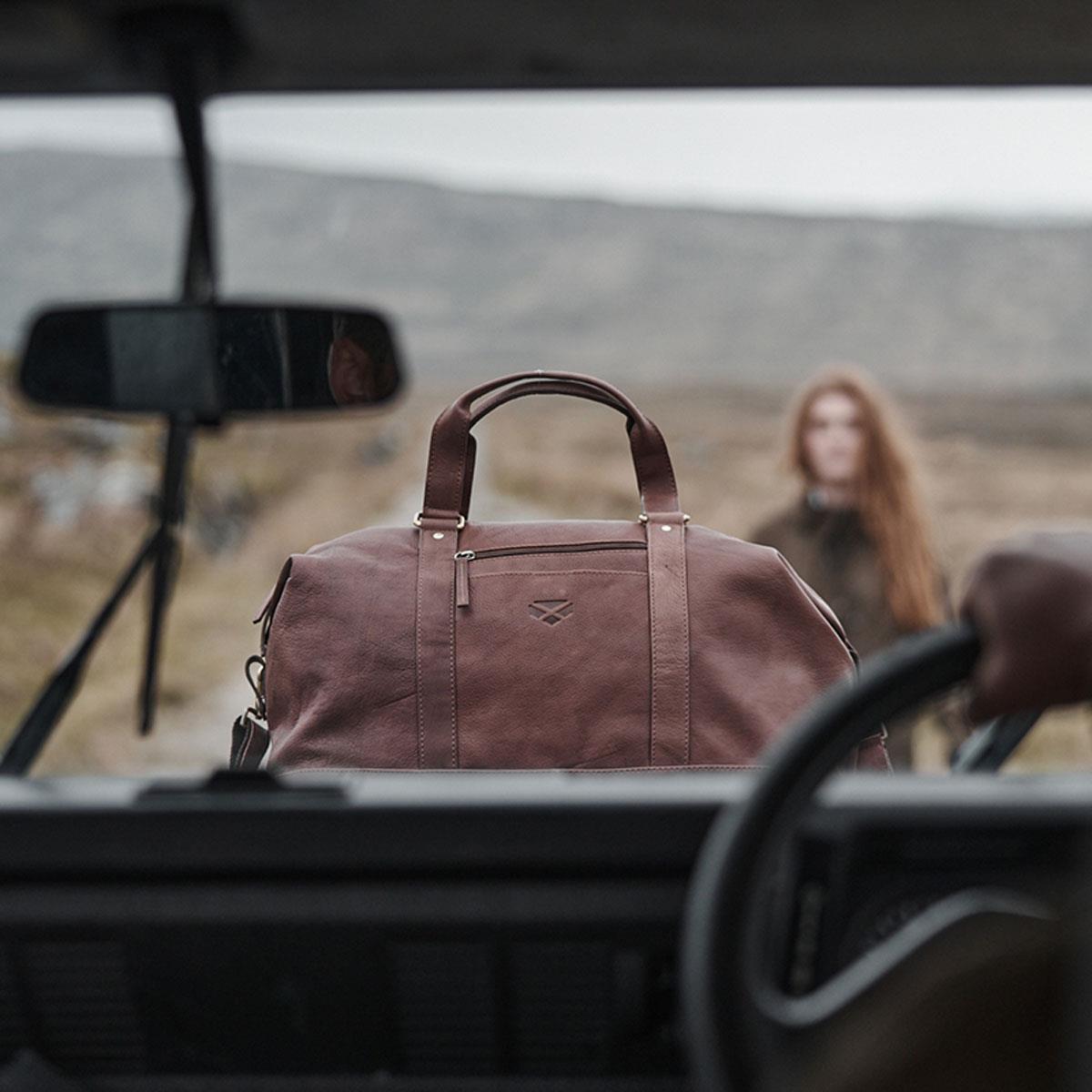 Hoggs Of Fife Monarch Leather Carryon Holdall