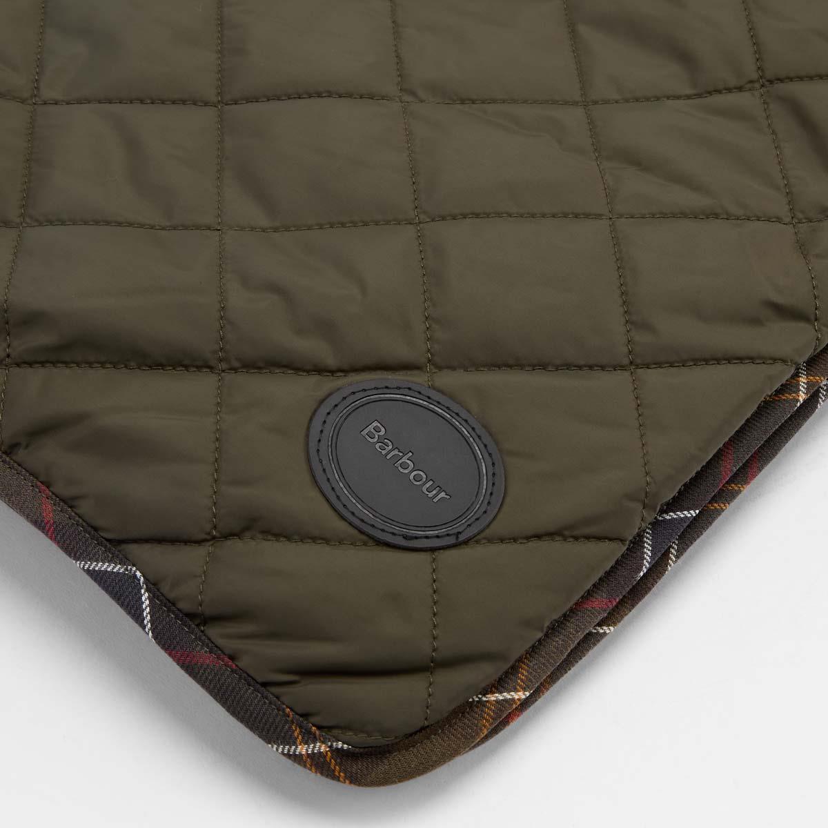 Olive Barbour Dog Quilt and Fleece Blanket Badge