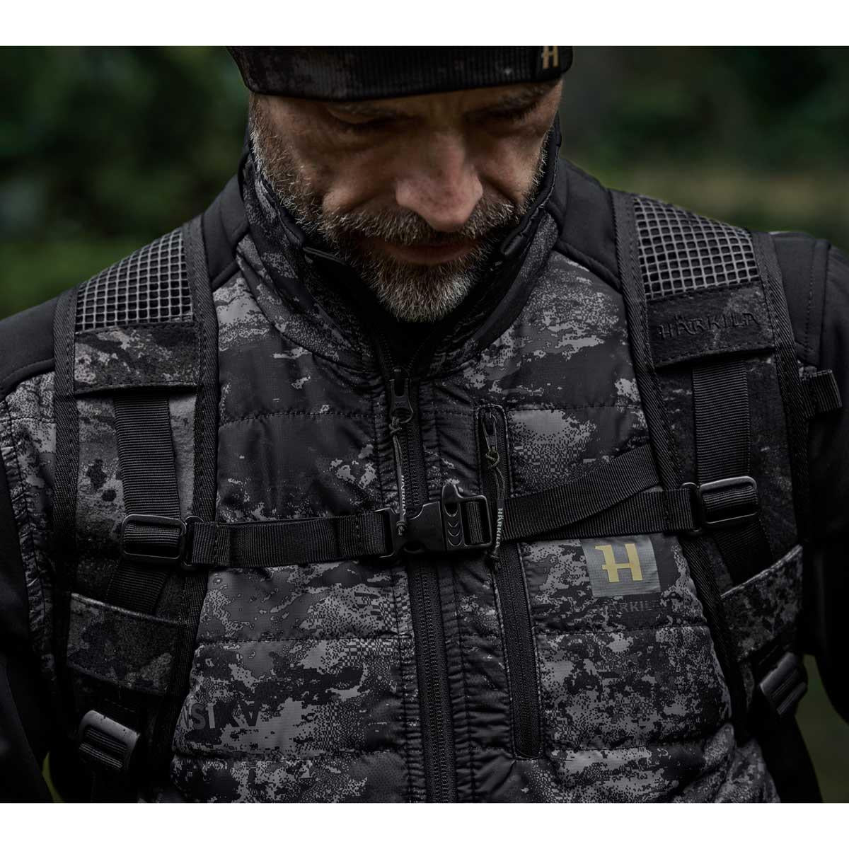 AXIS MSP Black Harkila NOCTYX 12L Backpack On Model Detail