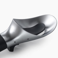 Joseph Joseph Elevate Ice-Cream Scoop close