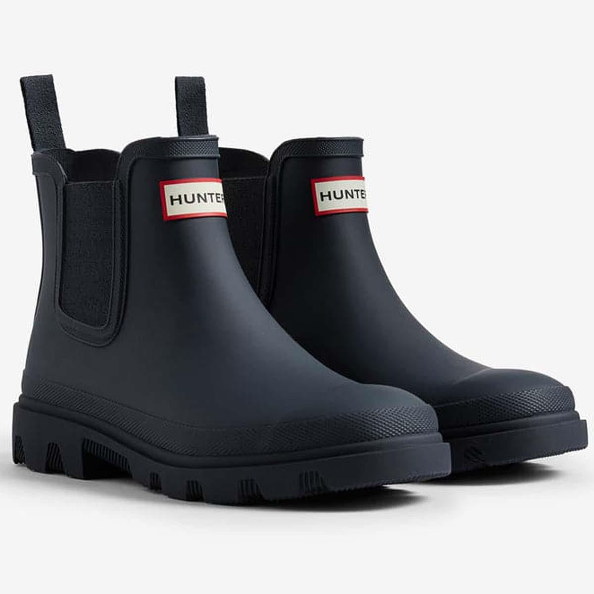 Hunter Navy Hunter Unisex Downpour Chelsea Boot pair