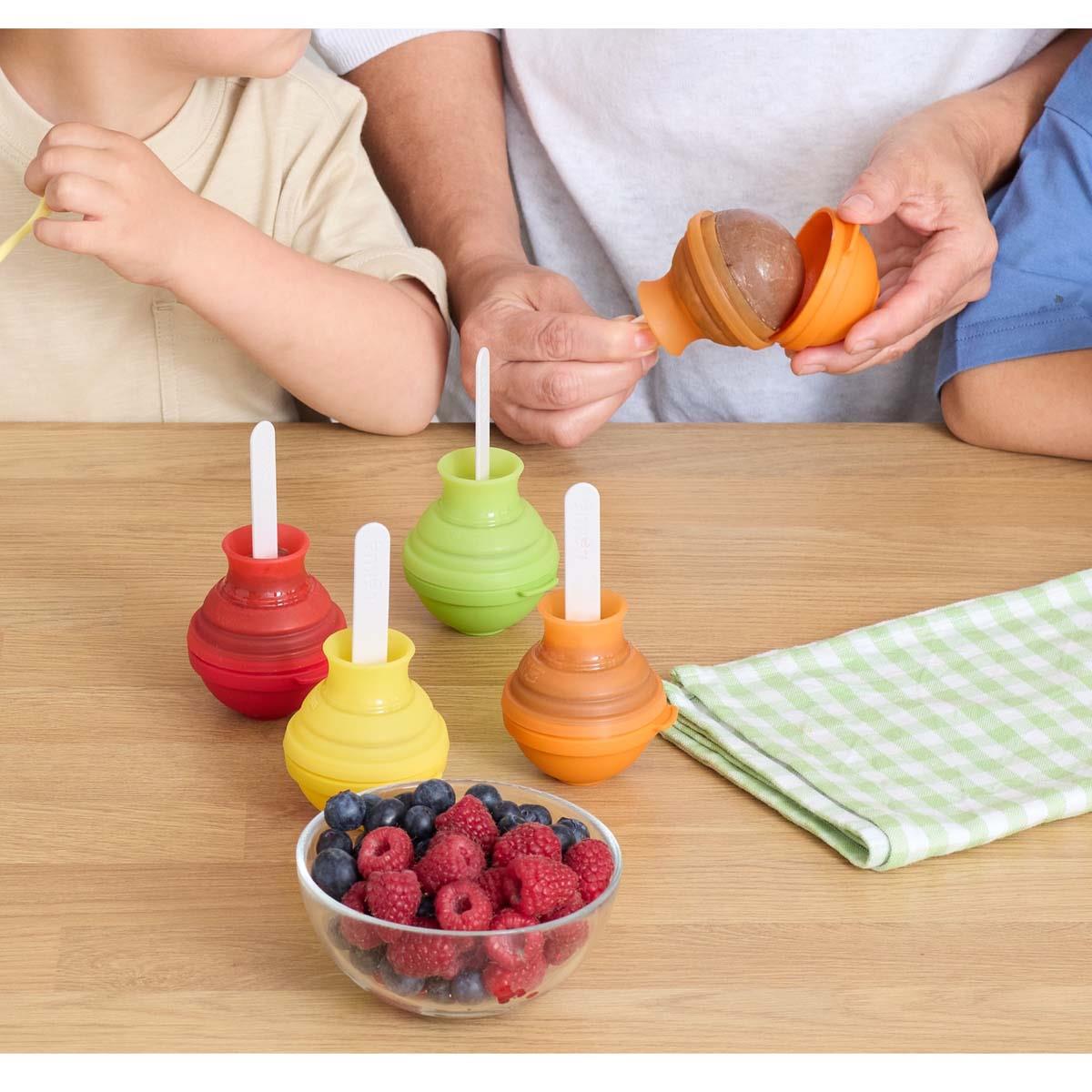 Lekue Ice Lollipop Moulds Set of 4 Lifestyle