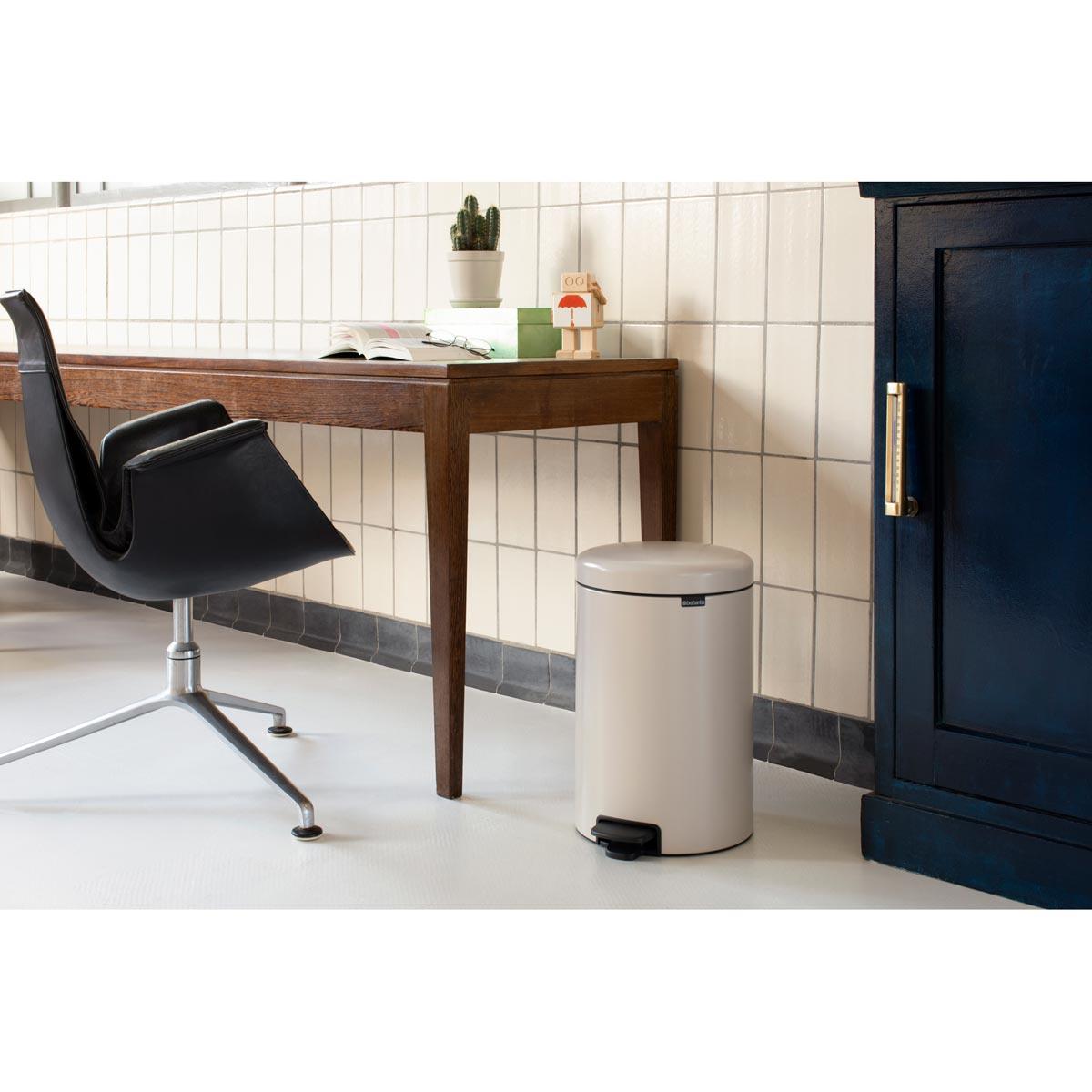 Brabantia newIcon Pedal Bin 20 Litre Plastic Bucket