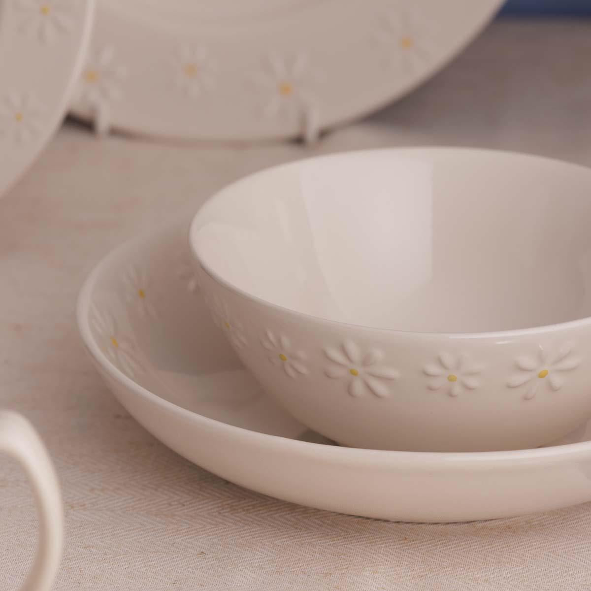 Price and Kensington Daisy Pasta Bowl LS2
