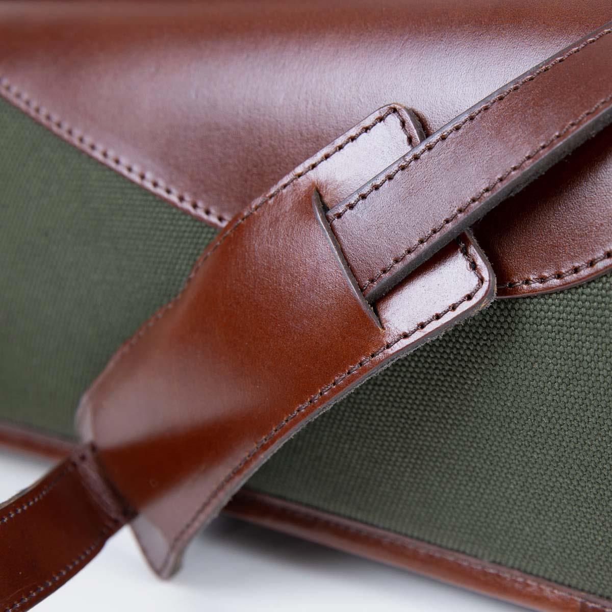 Teales Huntsman Brandy Leather & Forest Canvas 30 Inch Buckle Gun Slip