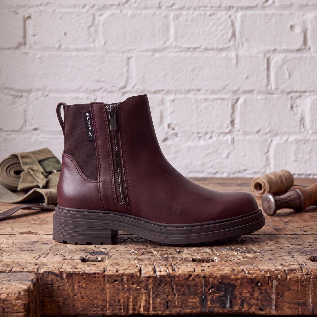 Clarks Womens Orinoco3 Zip Waterproof Boots