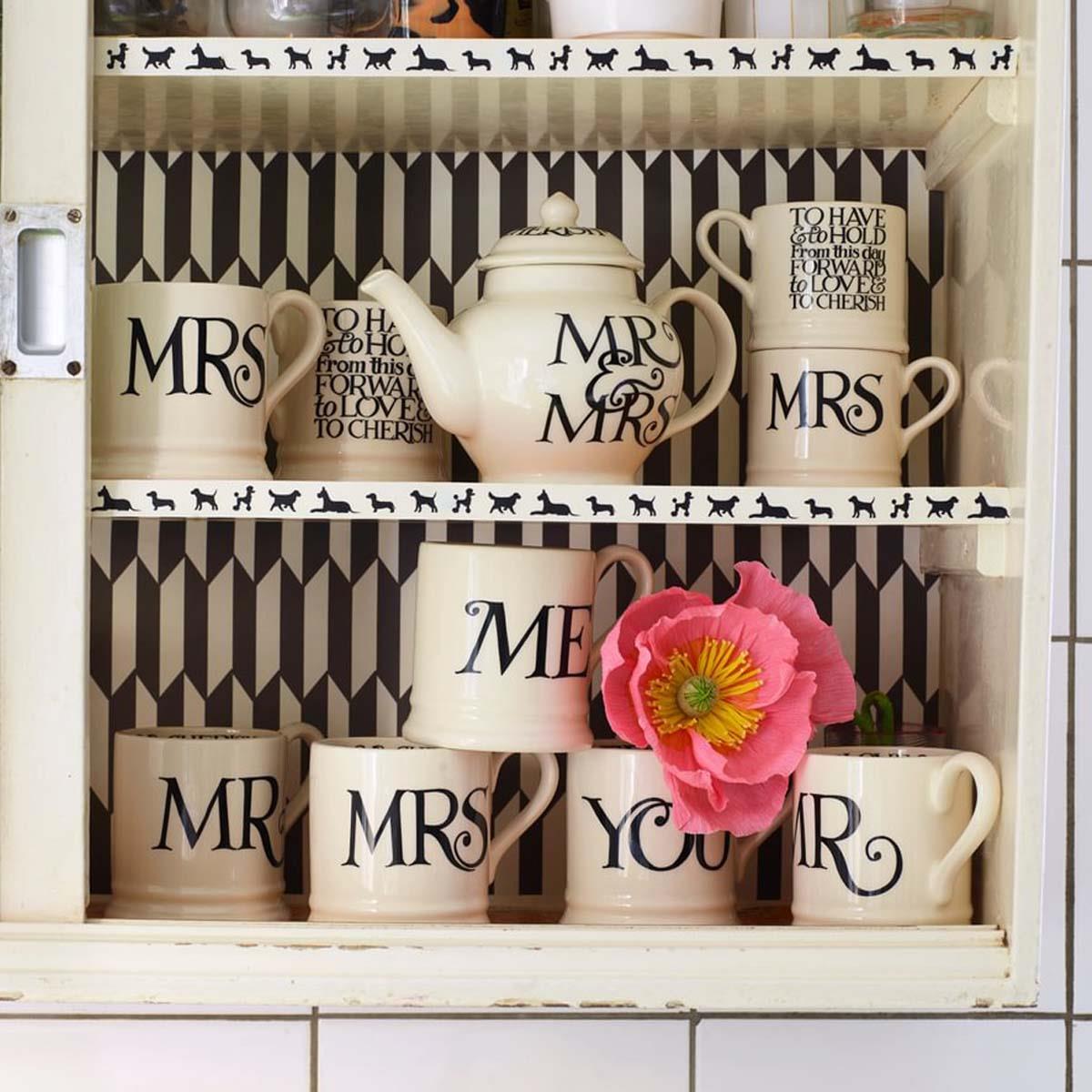Emma Bridgewater Black Toast MR and MR Set Of 2 Half Pint Mugs Boxed Lifestyle