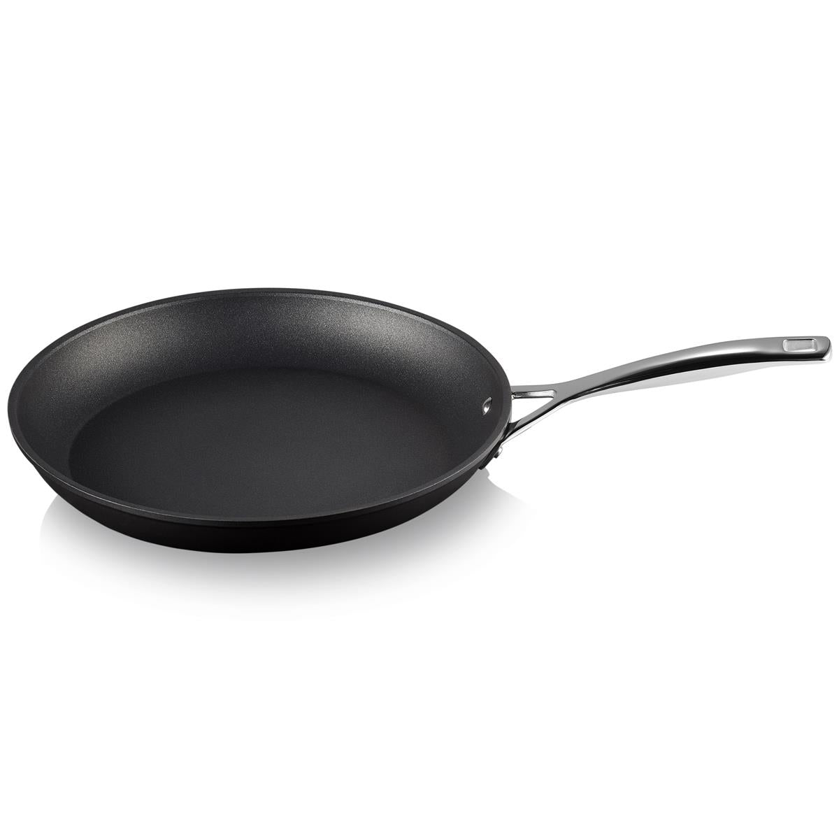 Le Creuset Toughened Non-Stick Shallow Frying Pan