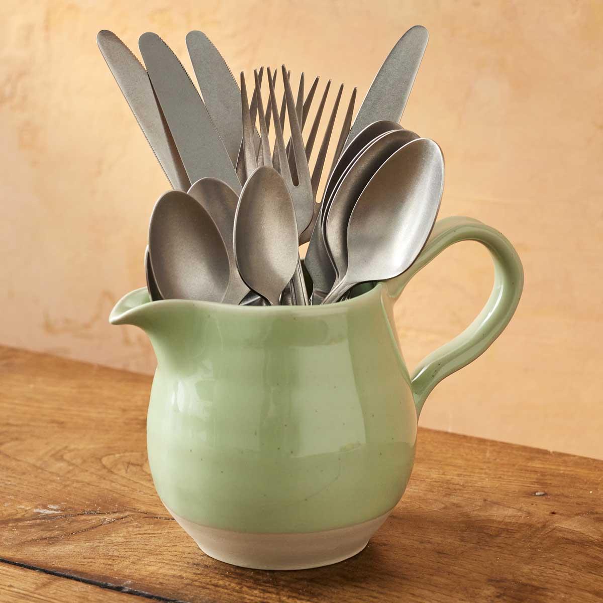 Jamie Oliver Big Love Antique Finish Classic Cutlery Set 16pc Lifestyle 2