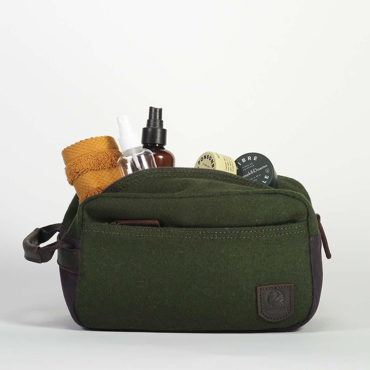 Swanndri Island Bay Wash Bag